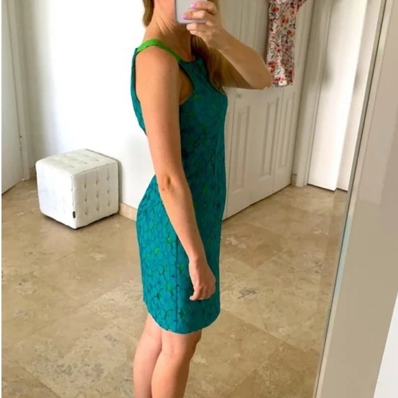 Vibrant Blue and Green Halter Midi Dress for Cocktail Events - Picture 2 of 16